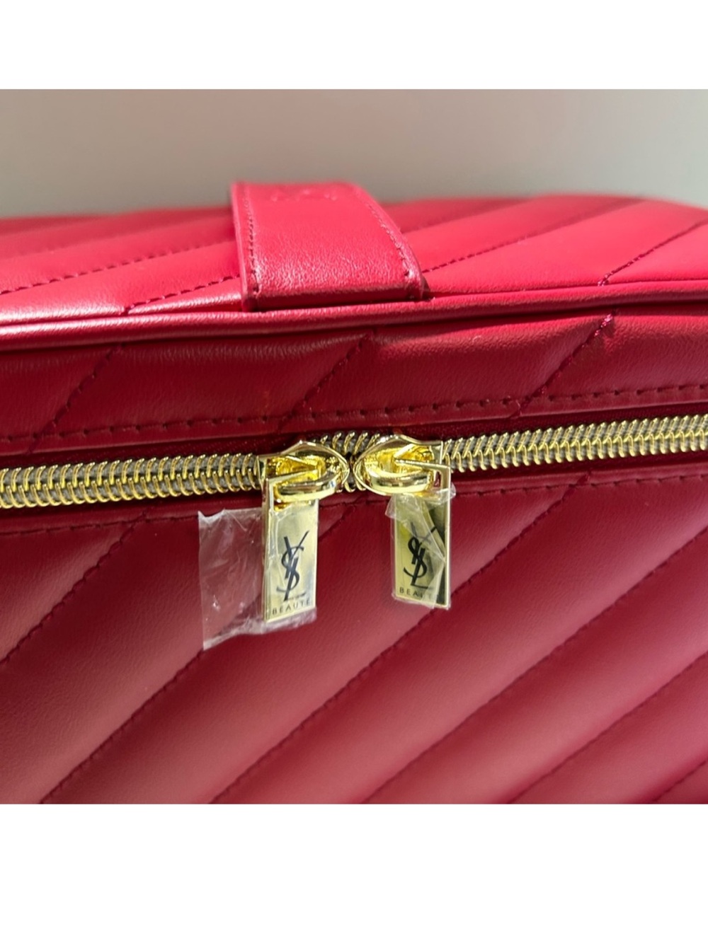 YSL beauty red case - Picture 6 of 9